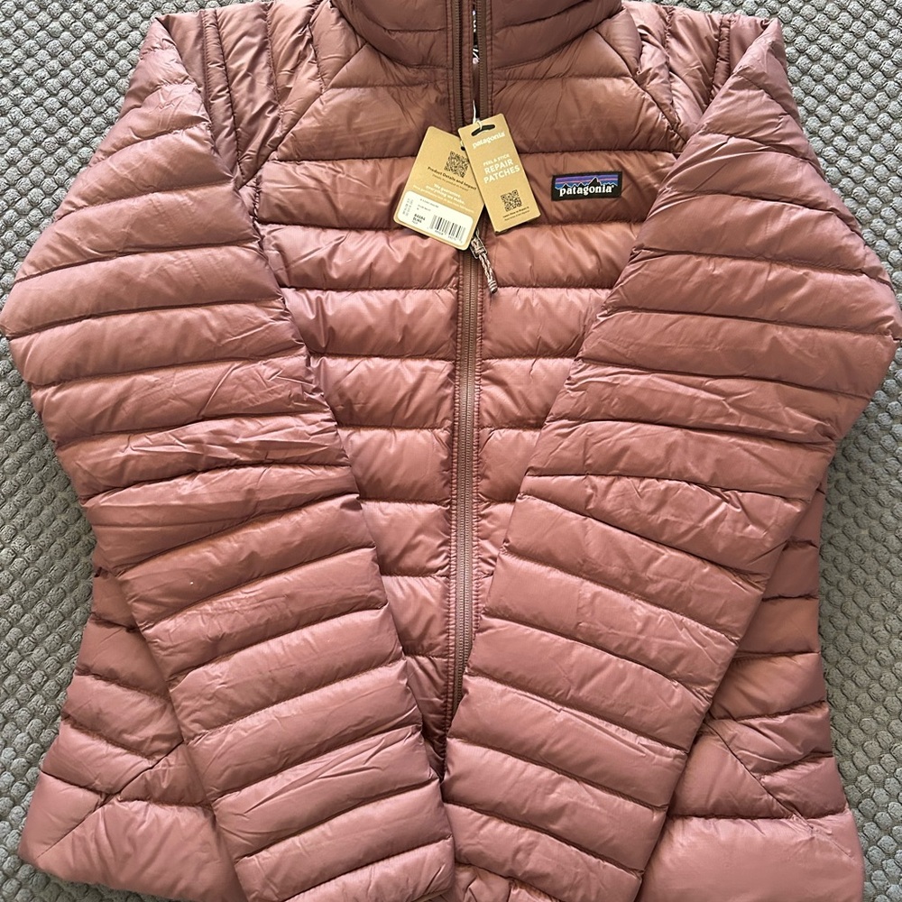Patagonia Pink Lightweight Quilted Puffer Coat